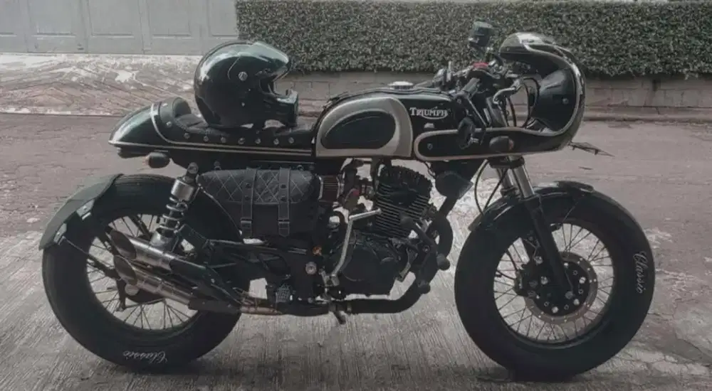 Honda Tiger 2006 custom Triumph Cafe Racer Retro