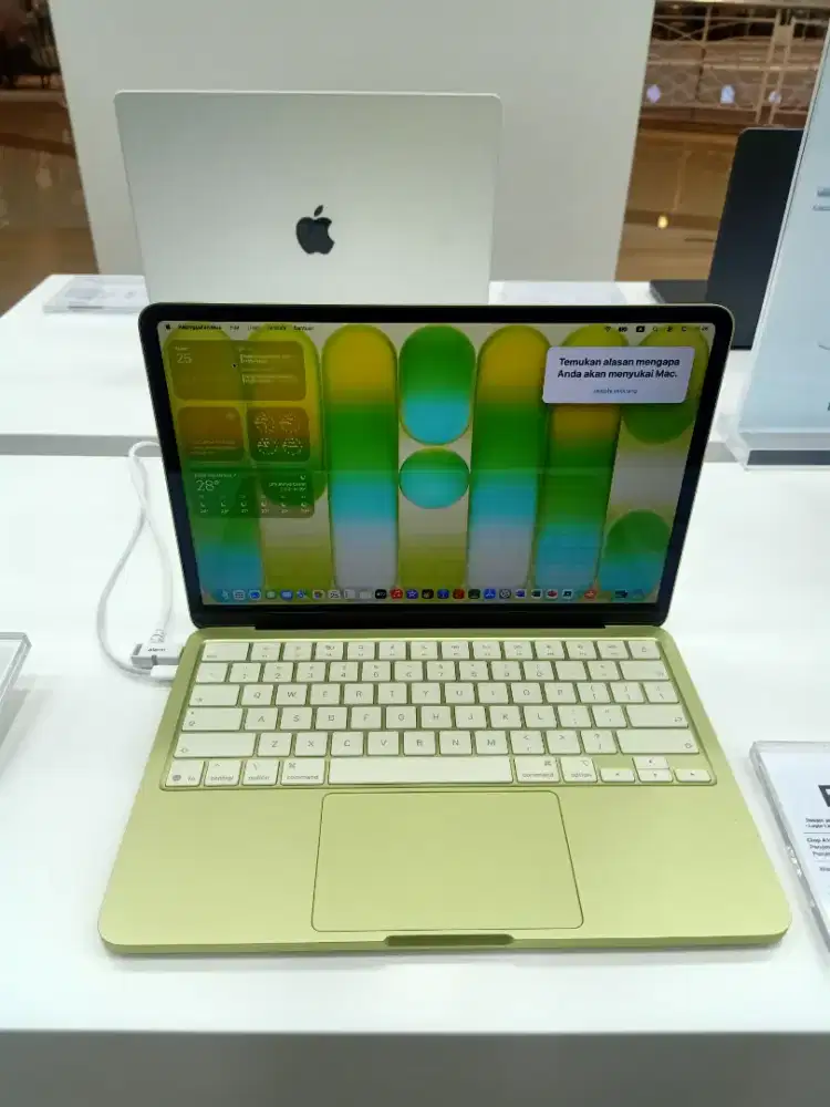 Macbook Neo 256gb New Bergaransi resmi bisa cicilan syarat KTP