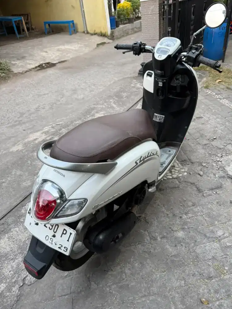 Scoopy THN 2019 plat AB kota