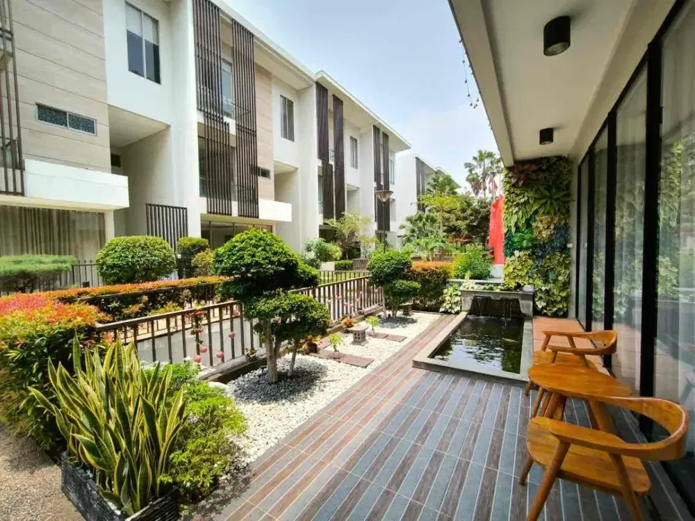 Dijual Rumah double decker di Ancol Barat