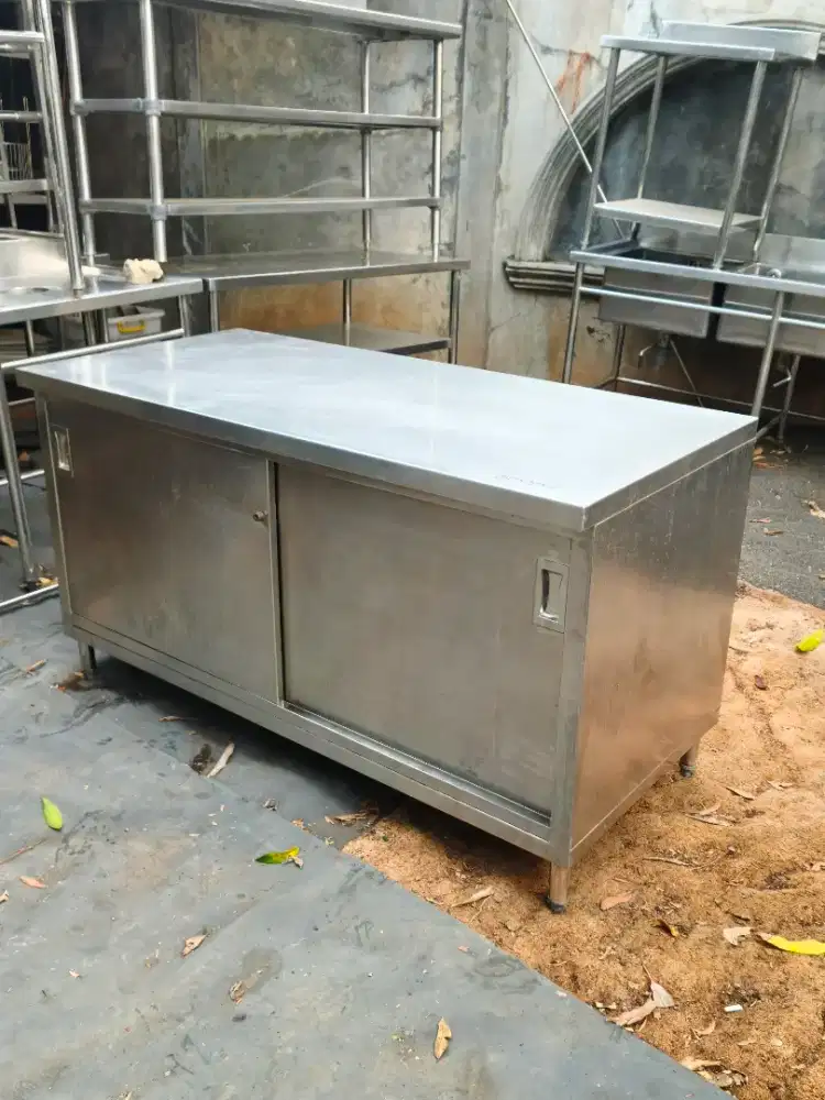 Meja kabinet pintu sleding (stainlees)