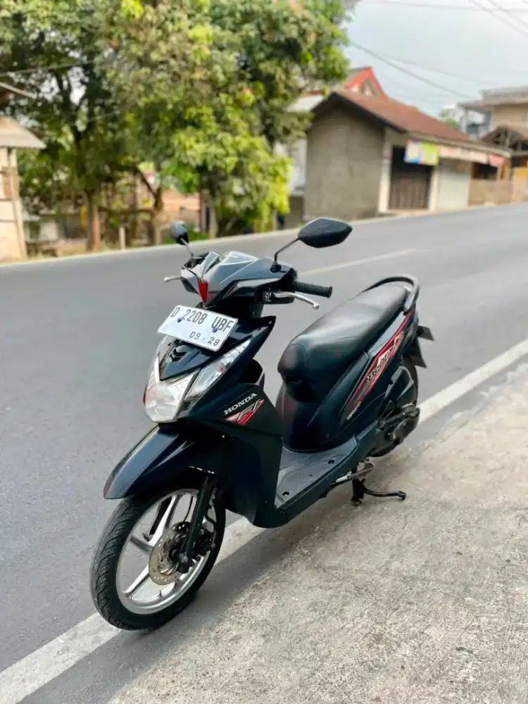 Honda beat FI 2013 warna hitam kondisi mulus
