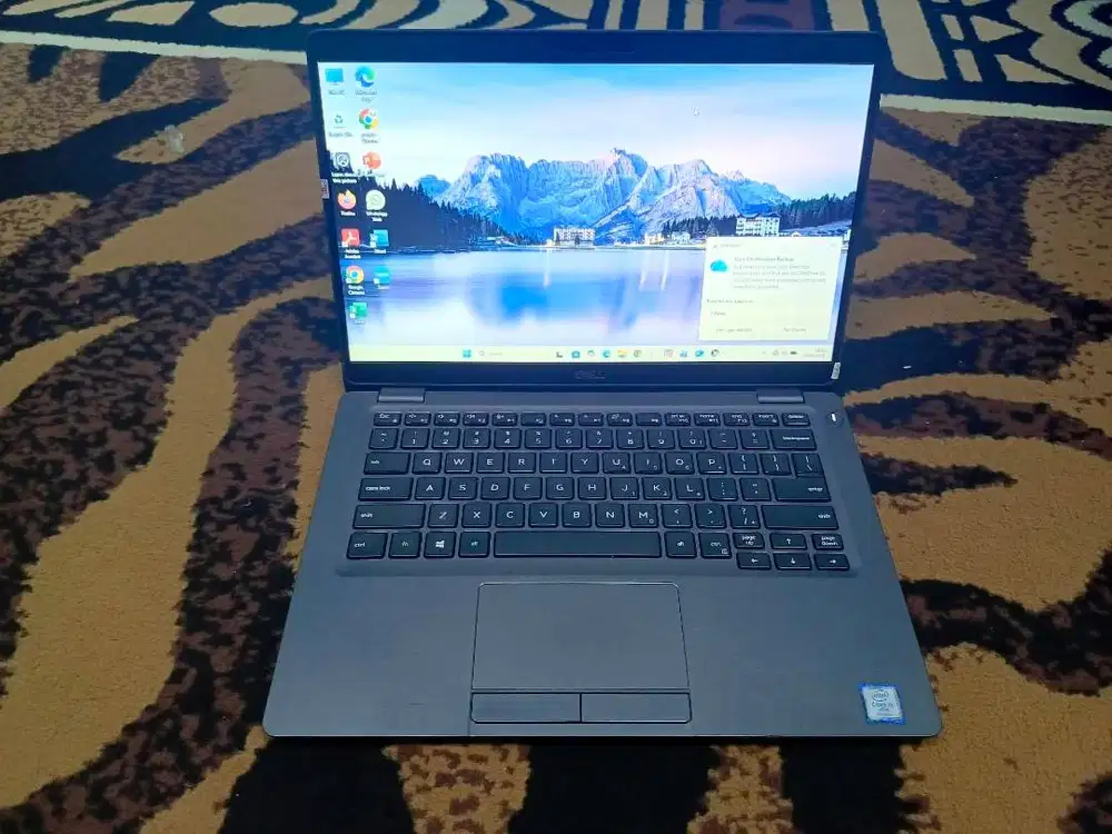 Laptop Dell Latitude 5300