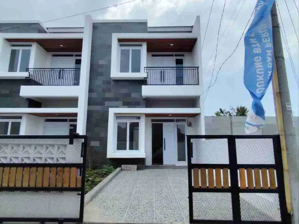 Dijual Rumah Murah 2 Lantai di Cibiru Bandung Timur