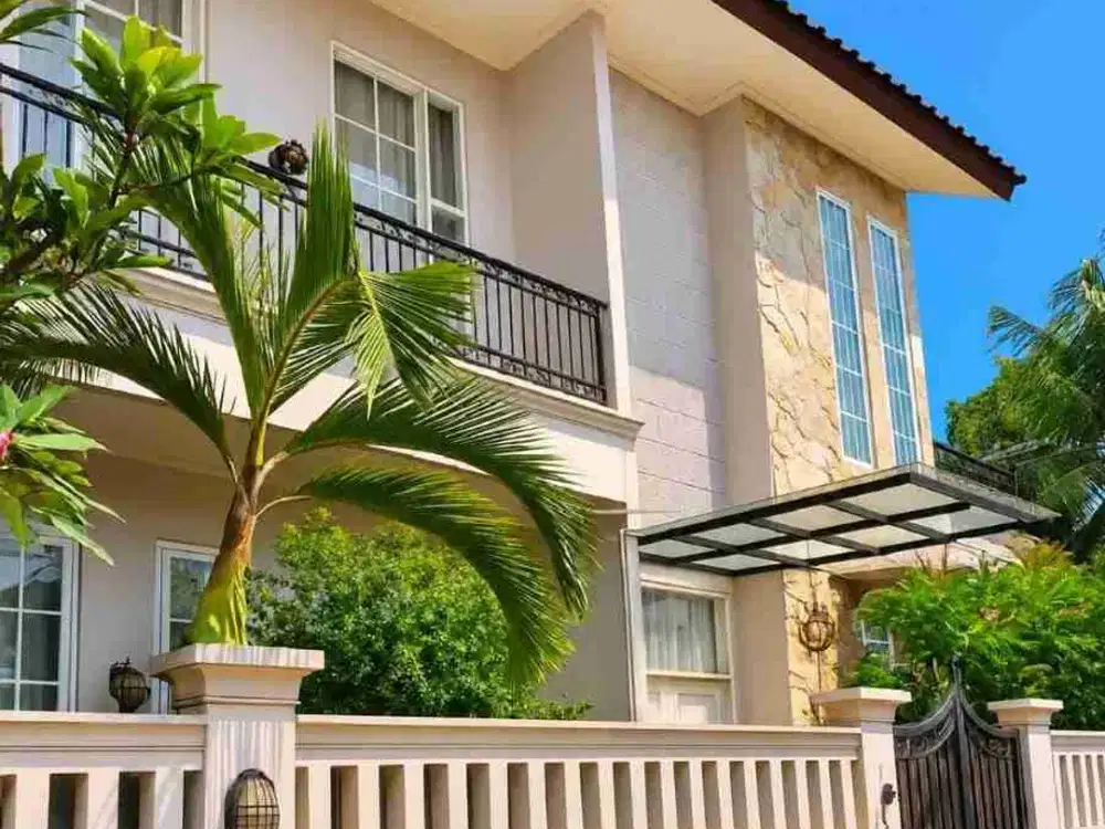Dijual rumah Gaya American clasic di Cinere, selangkah ke pintu TOL Brigif/cinere, 5 menit ke Jaksel