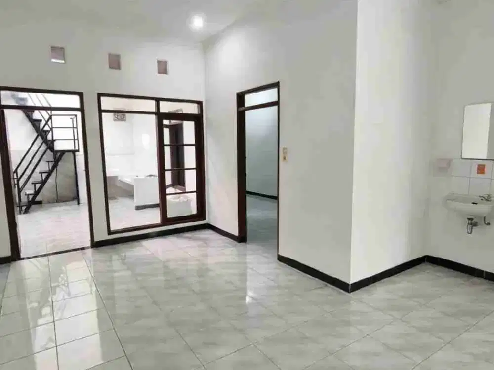 jual cepat rumah siap huni di taman Kopo indah 3