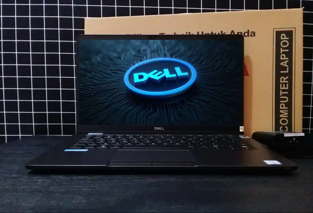 Laptop TouchScreen Fulzet | Core i5 | Ram 8 | SSD | Lok Malang