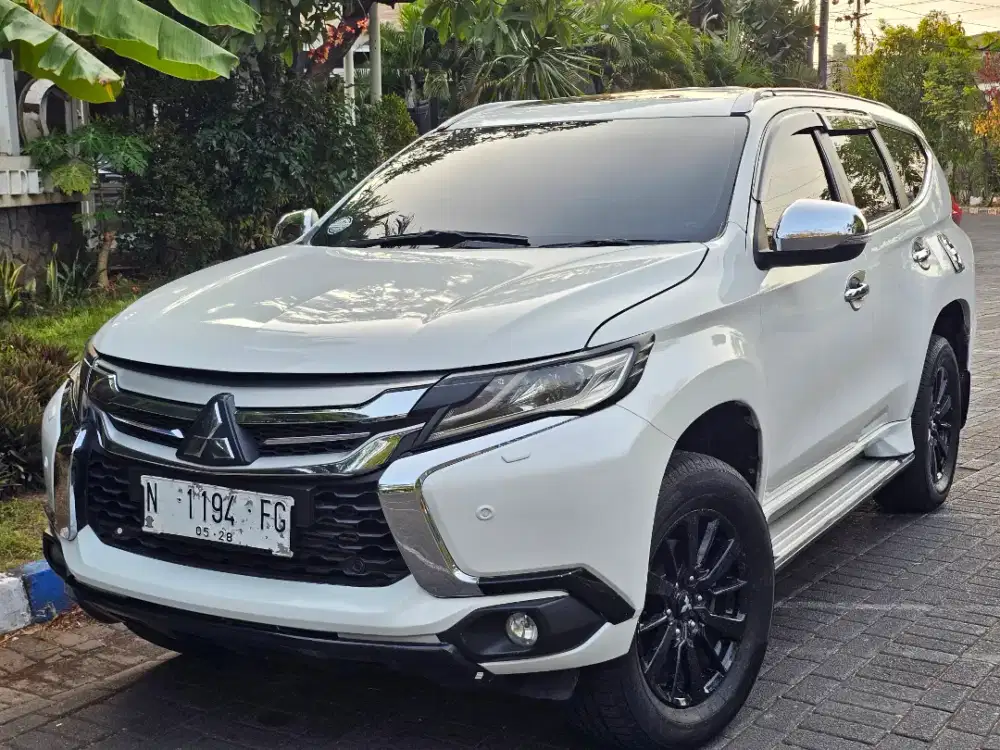 Pajero Sport Dakar Sunroof 4x2 AT 2017 Pajak Hidup