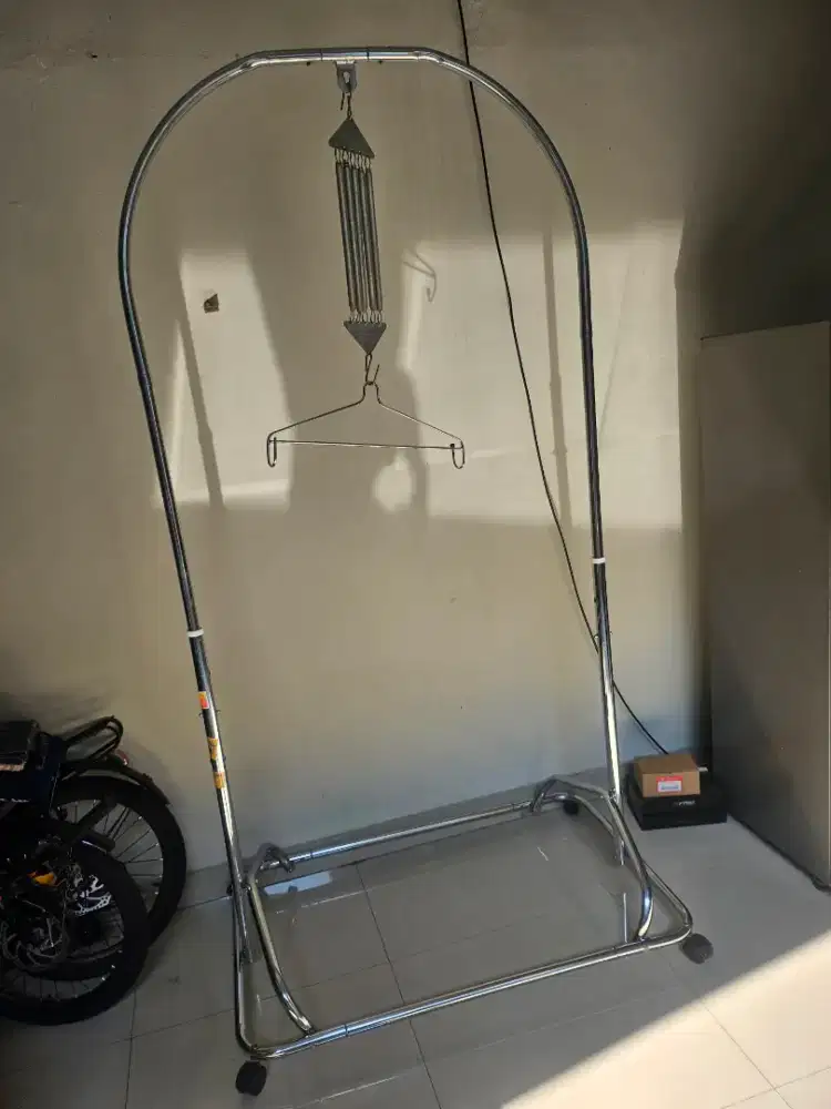 Tiang Ayunan Bayi Manual