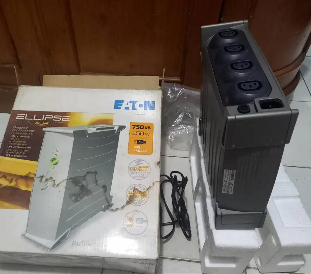 UPS merk Eaton750VA,normal,mulus,O8I3IO755OOO,Lengkap Dus,murah,NET.