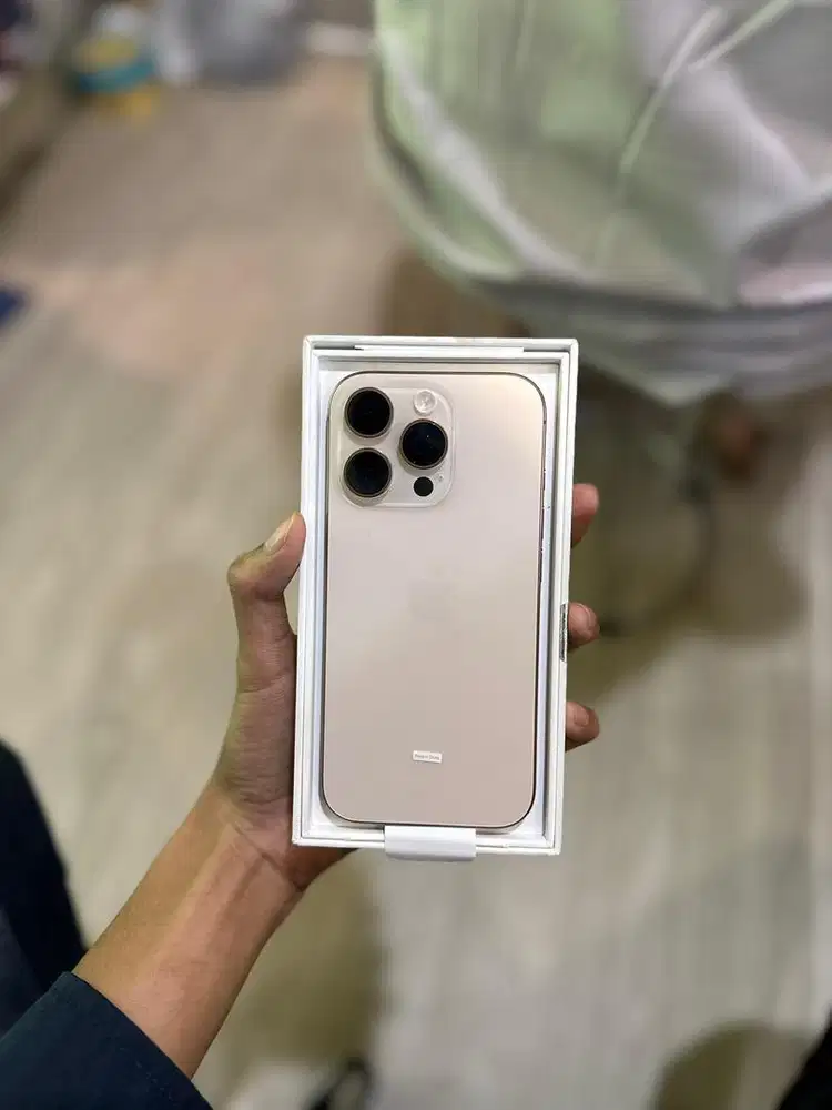 iPhone 16Pro 256gb iBox
