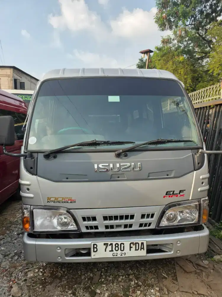 ISUZU ELF NHR 55 MINIBUS NEW ARMADA THN 2013