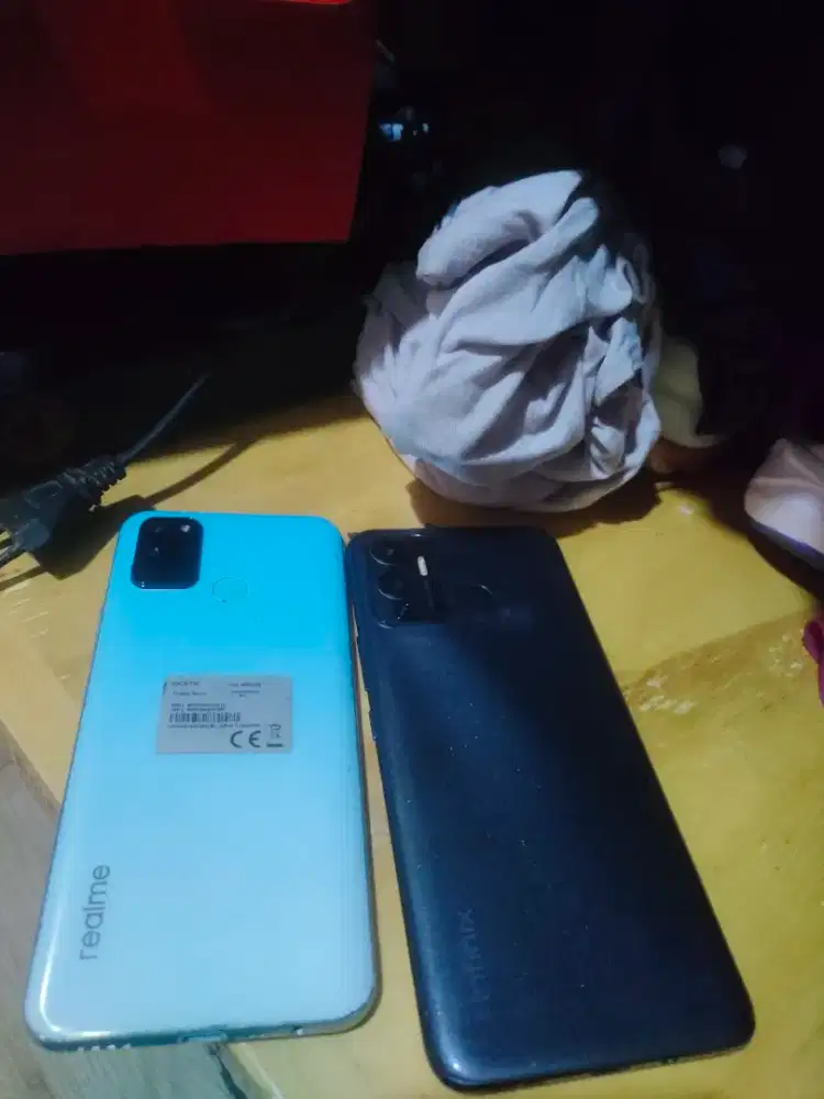 Realme 7i 8/128gb + Infinix