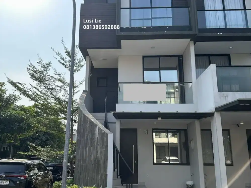 Rumah Golf Island Pik semi furnished rapi