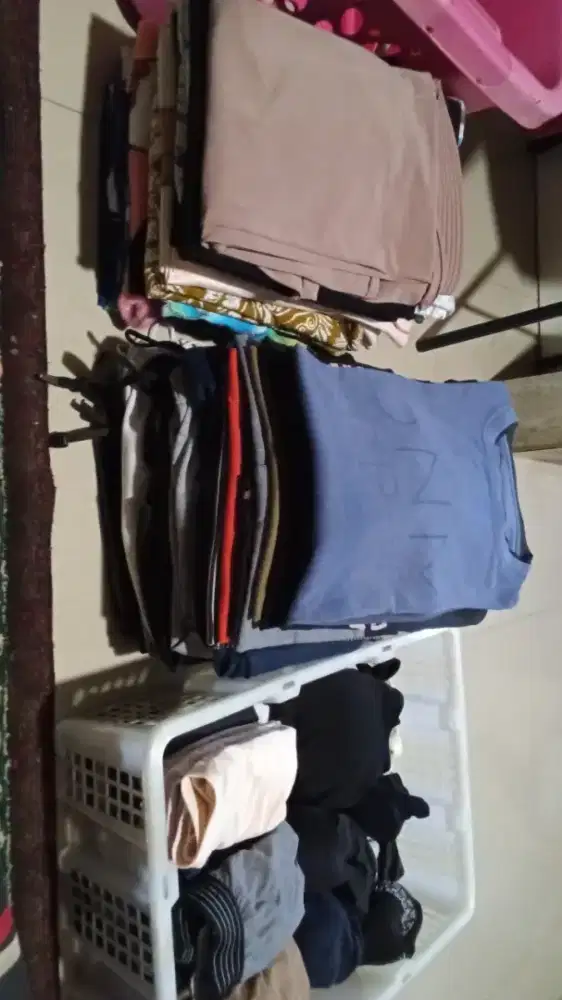 Cari kerjaan ,, harian beres2 rumah bisa panggilan