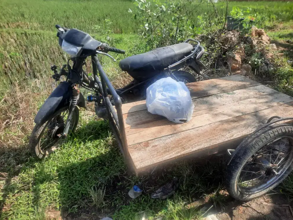 Honda supra becak di jual segera