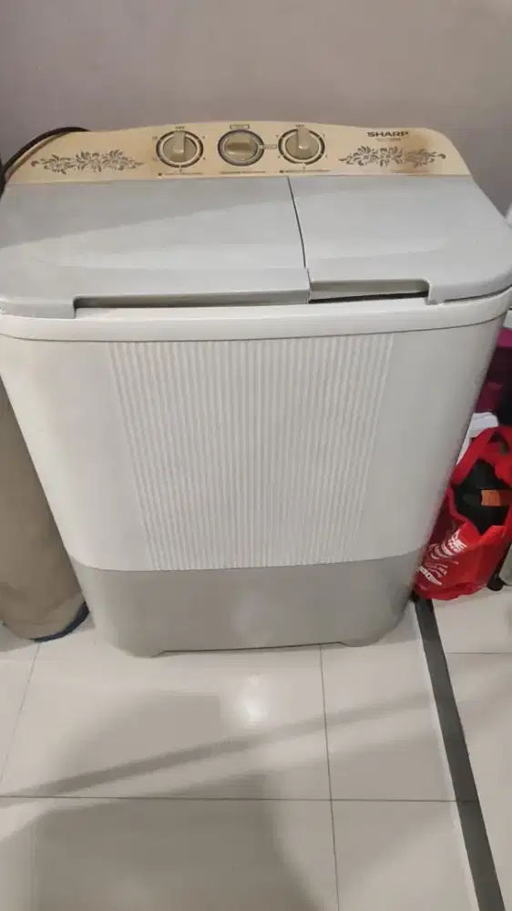 MESIN CUCI 2 TABUNG SHARP