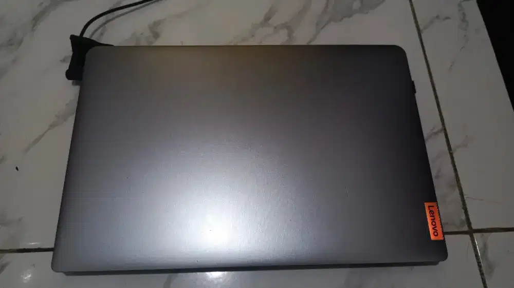 Di jual segera, laptop lenovo ideaped slim 3. intel core i3 gen 11