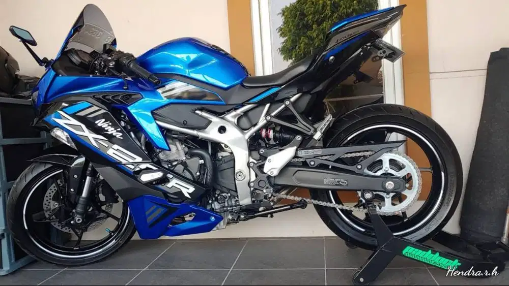 WTS (WANT TO SELL) KAWASAKI NINJA ZX25R TAHUN 2021 LOW KM