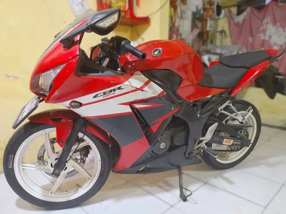 CBR 150 R 2014 k45a Lokal