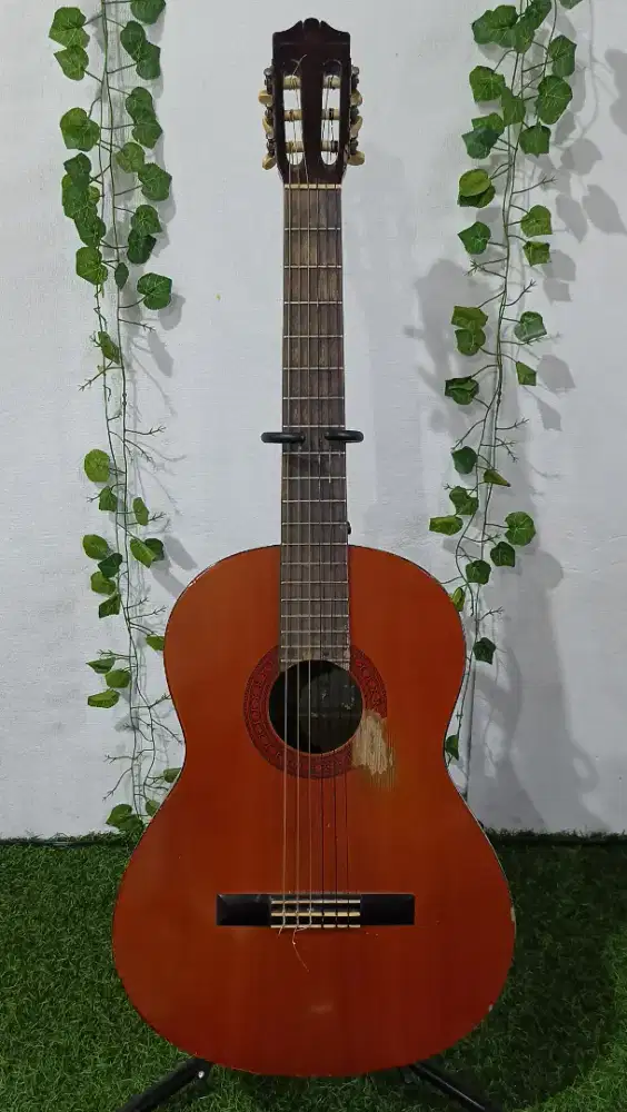 Yamaha C330A Original Gitar Klasik Nilon