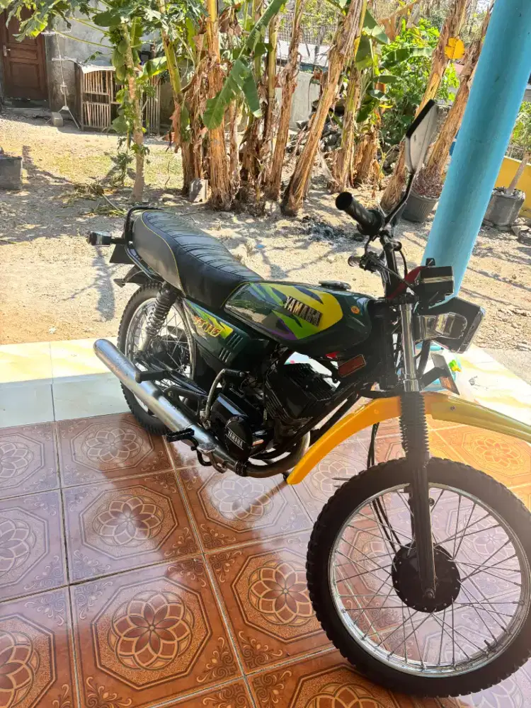 Yamaha  yt115 2004 item koleksi