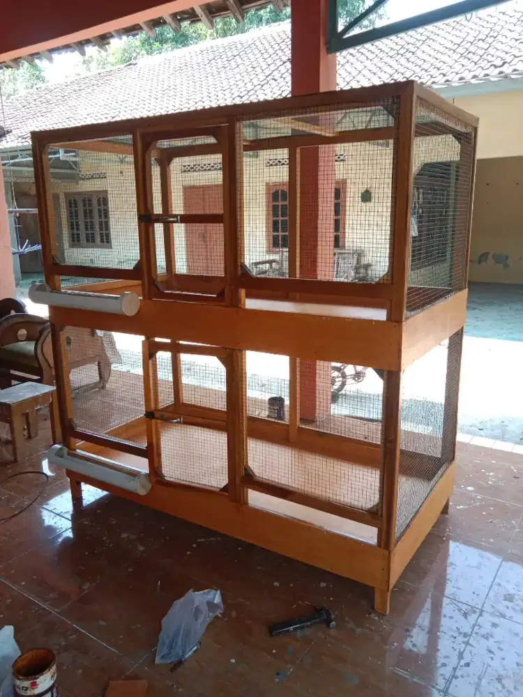 Kandang ayam kayu