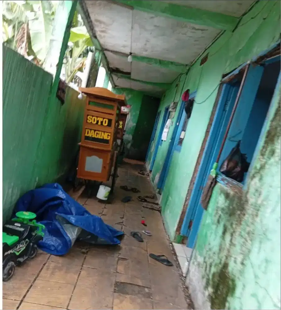 Jual rumah kontrakan /  kos