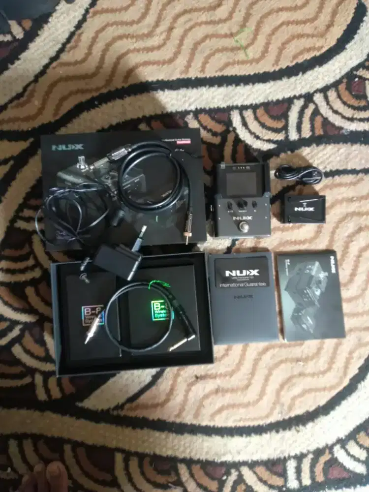 Wireless gitar NUX B-8 ( full set )