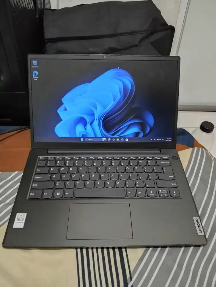 Lenovo ideapad V14 Ryzen 5