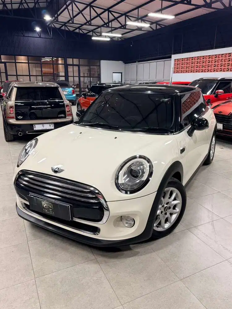 MINI Cooper 3 Door C 2015 | 1.5 Turbo | KM 32rb | Pepper White