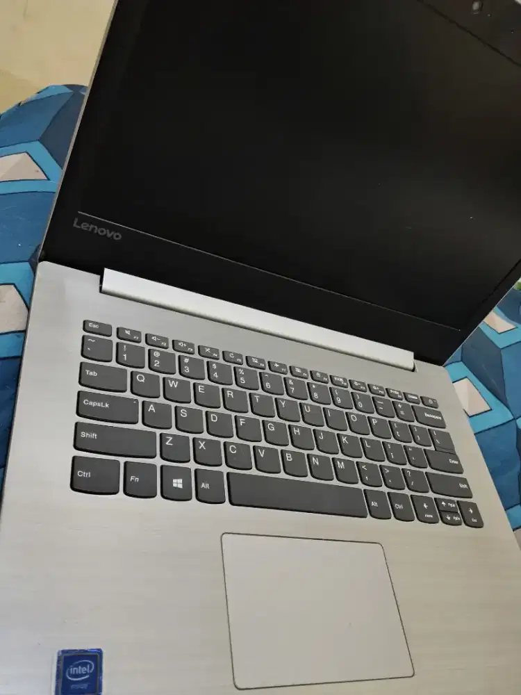 Laptop Lenovo  baru di pakai beberapa x aja
