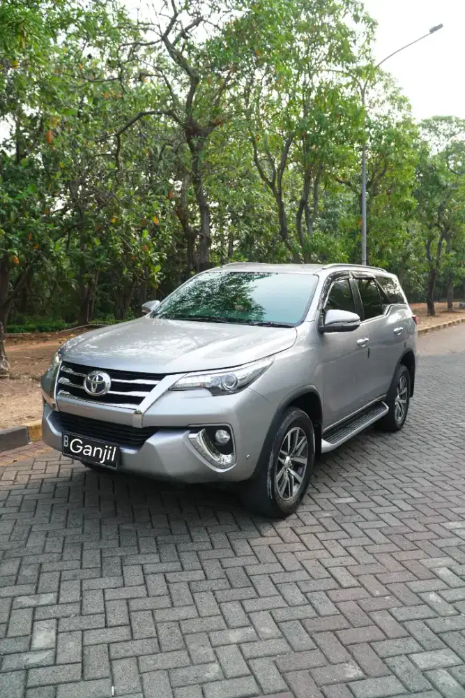 Toyota Fortuner 2.4 Diesel VRZ A/T 4x2