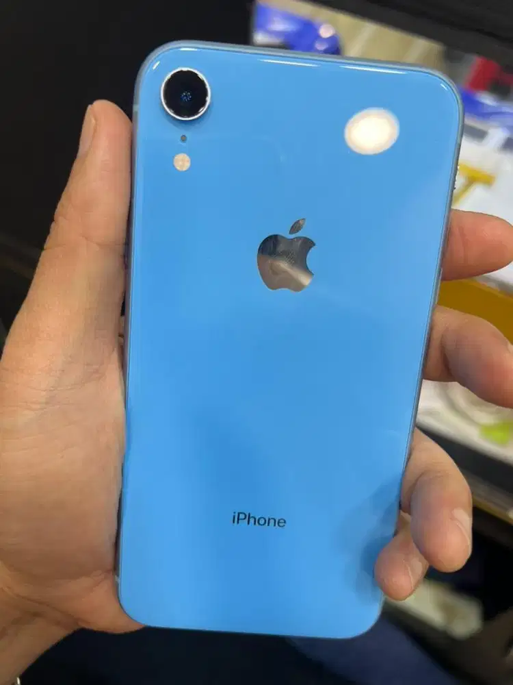 Iphone xr 128 inter white list bh 76  No box