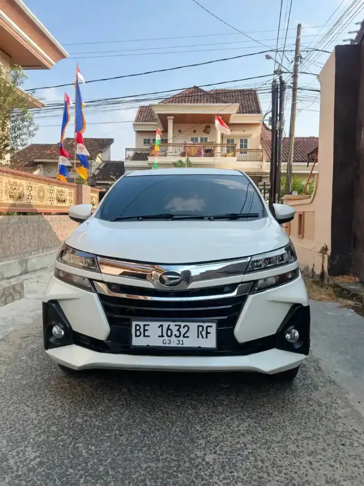 Xenia R Manual 2021