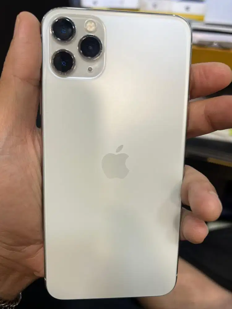 Iphone 11 promax 256 inter white list batre baru 100