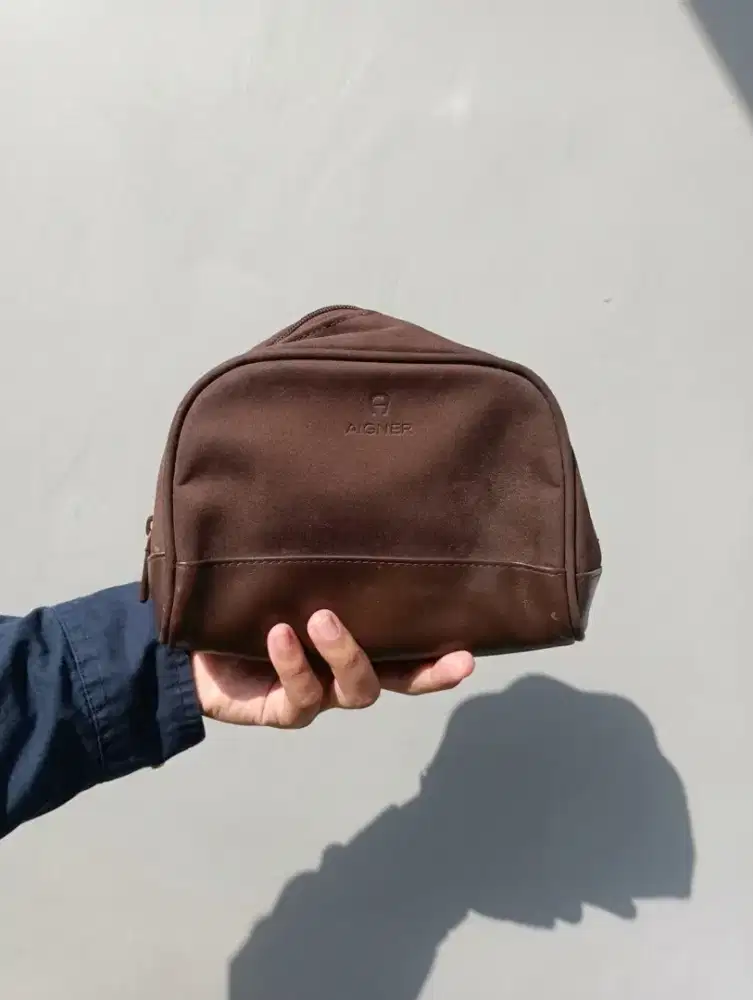 Pouch Aigner Penerbangan Bisnis Class