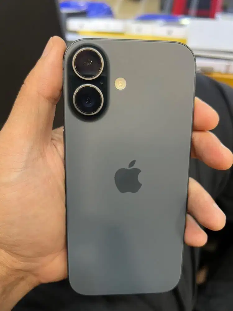 Iphone 17 256 ibox bh 100 garansi panjang agustus 2027