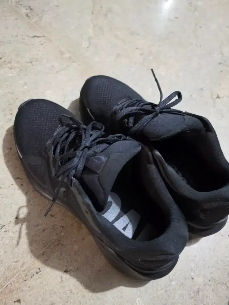 Preloved Sepatu Baru Nike Murah !!!