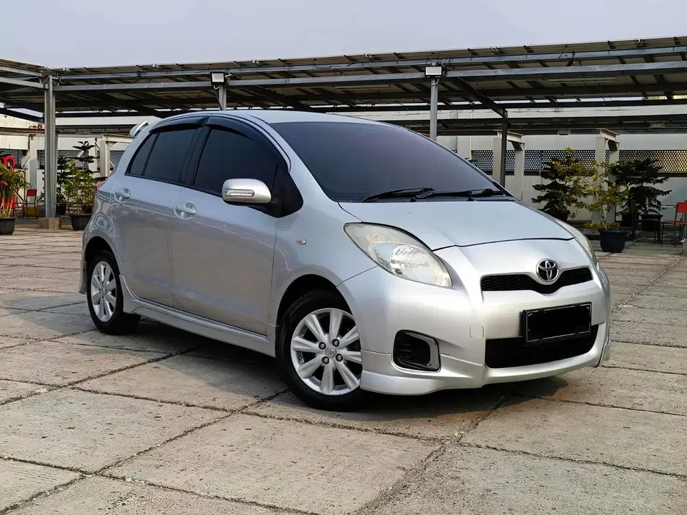 (TDP 30JT) LOW KM 127RB ! RECORD ! TOYOTA YARIS BAPAO E 2012 SILVER !