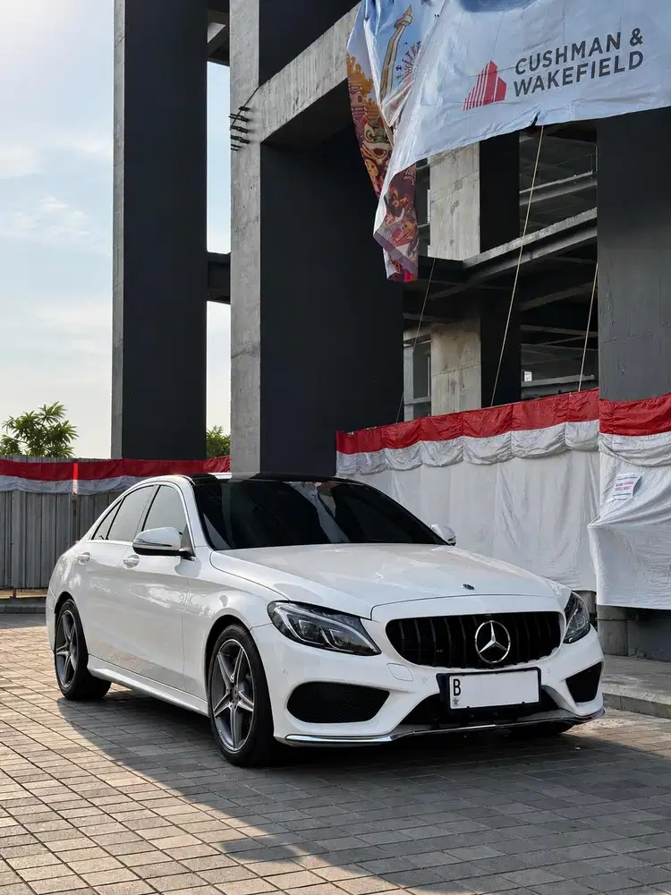 [LOW ODO] [TOP CONDITION] Mercedes Benz C300 AMG Line 2019