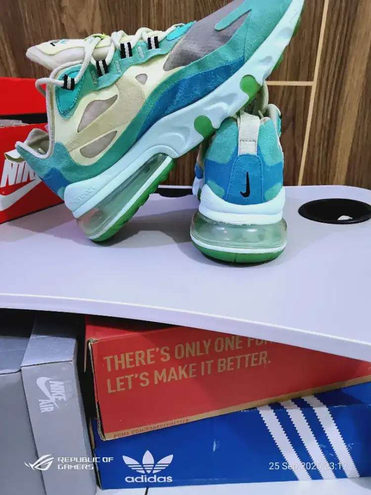 Nike Air Max 270 React Psychedelic Art Size 41 bagus