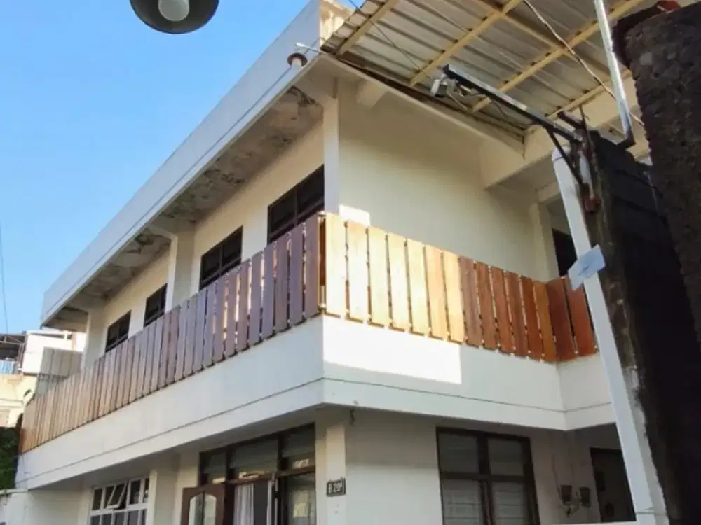 Kos2 an di jual di karangmalang lingkungan kampus UNY, UGM sangat2 strategis selalu full penghuni