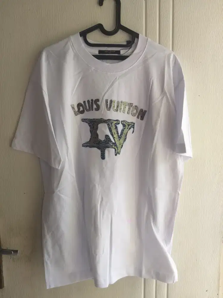 Louis Vuitton  XXL