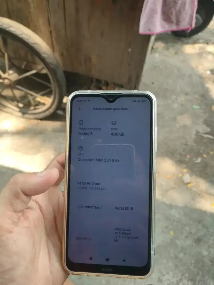 DI JUAL HP XIAOMI REDMI 8 4/64GB MULUS HP ONLY NEGO HALUS