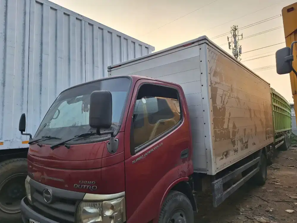 Hino Dutro 130MDLong BoxAlumLong 5.5m Ex Rokok Colt Diesel/ Isuzu GiGa
