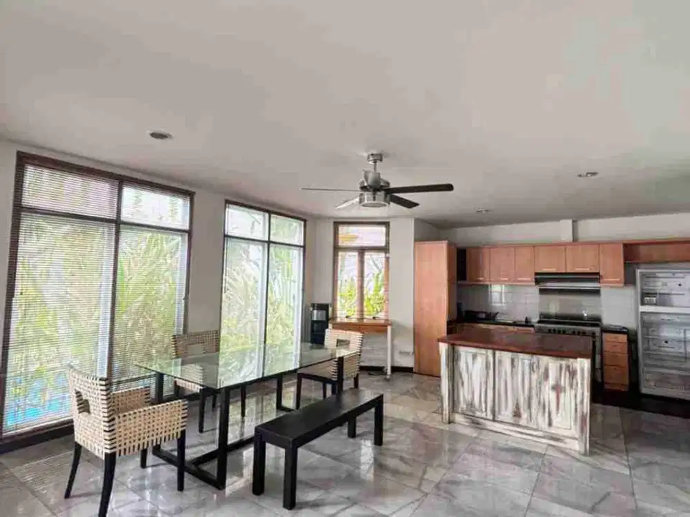 DISEWAKAN RUMAH CANTIK, DALAM TOWN HOUSE DI CIPETE, JAKARTA SELATAN