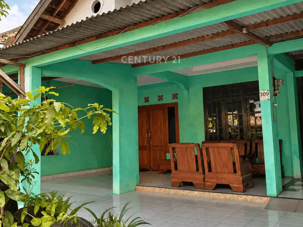 Rumah 3 Kamar Pinggir Jalan Raya Berbah Dekat Bandara Adisucipto