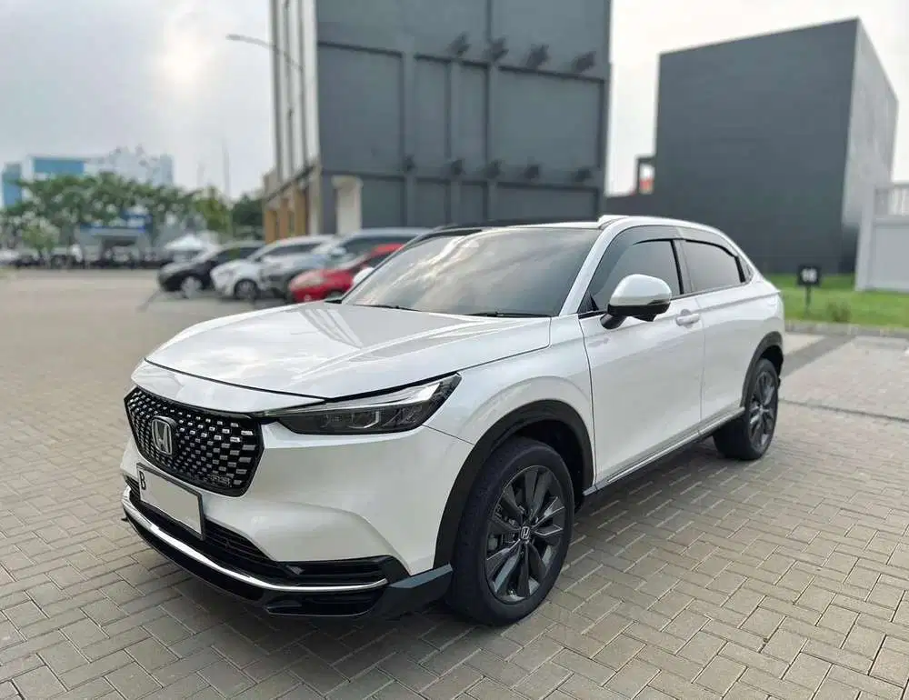 Honda HR-V RS TURBO 2022 , tgn 1 dari baru