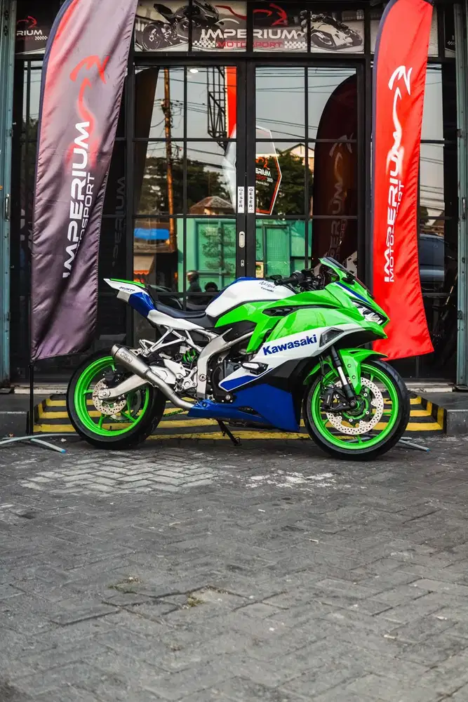 KAWASAKI ZX25RR 40th ANNIVERSARY | FULL PAPER | LOW ODO